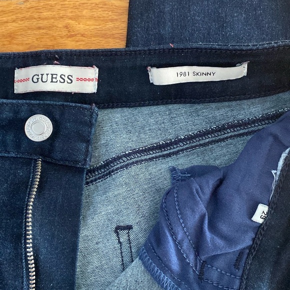 Guess Jeans - Picture 2 of 3